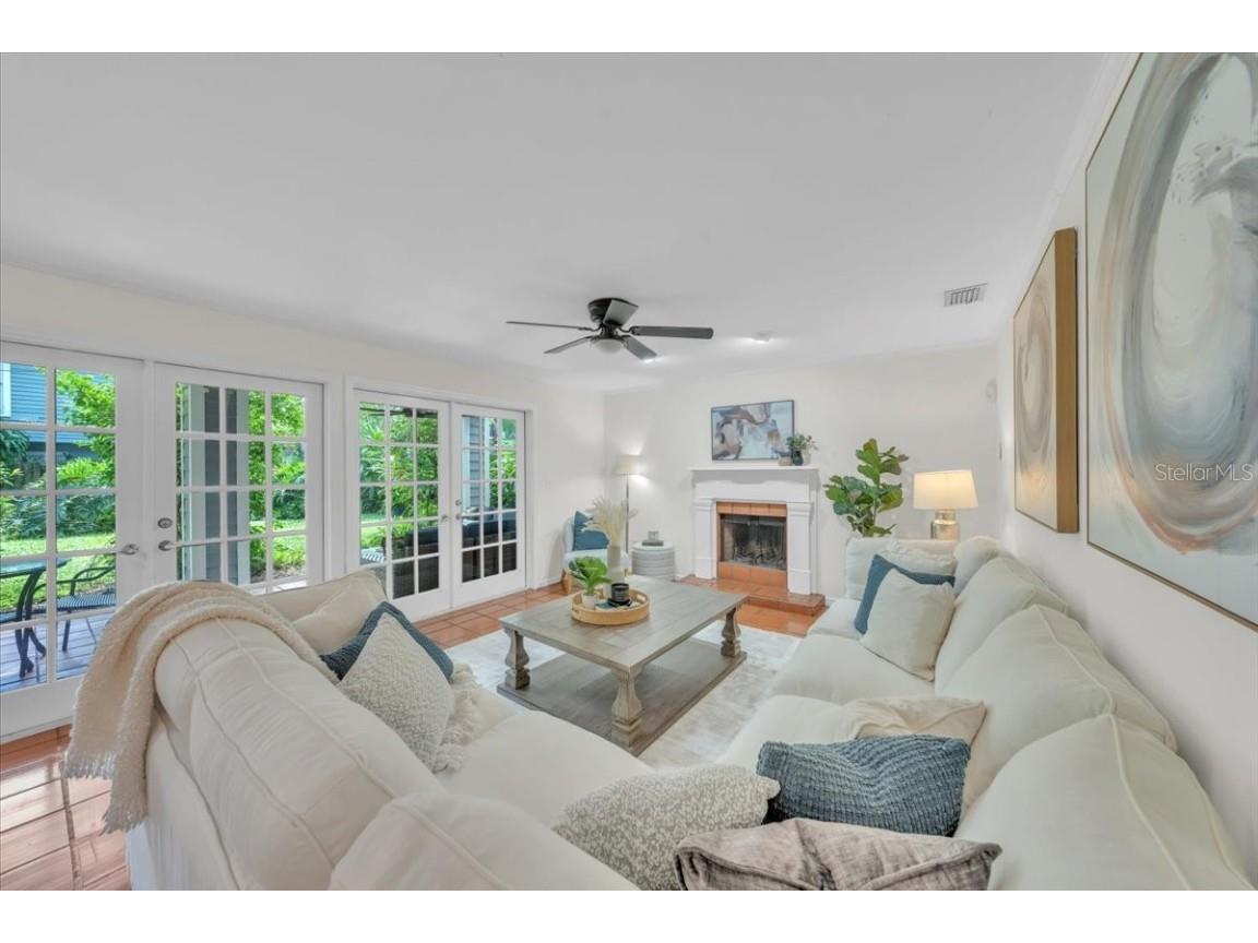 2920 W Knights Avenue Tampa FL 33611 TB8435436 image3