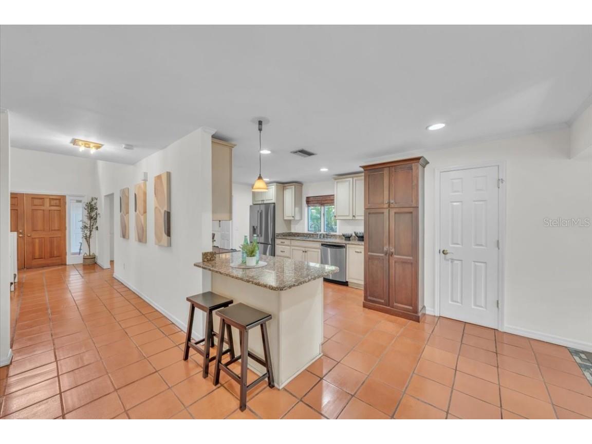 2920 W Knights Avenue Tampa FL 33611 TB8435436 image9