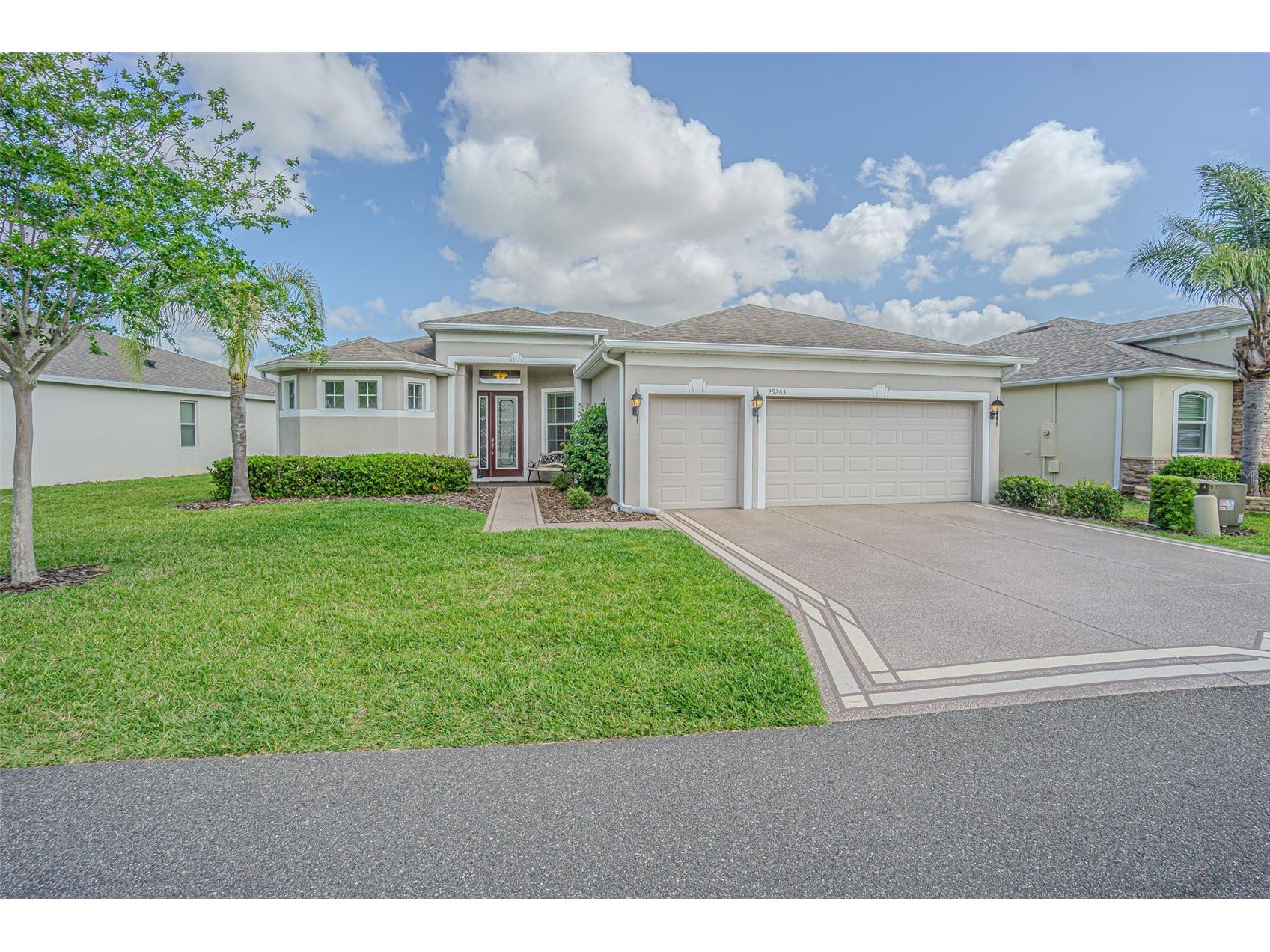 29203 Grass Bunker Drive San Antonio FL 33576 TB8488553 image1