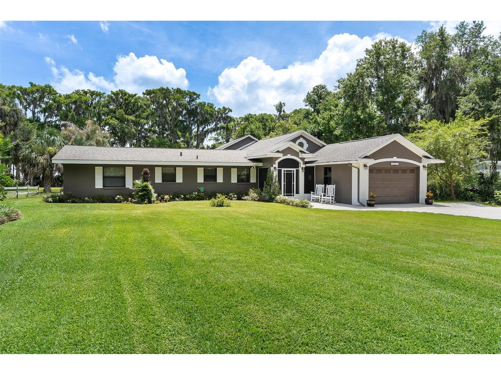 29205 S Corley Island Road Leesburg FL 34748 - LAKE HARRIS G5112978 image1