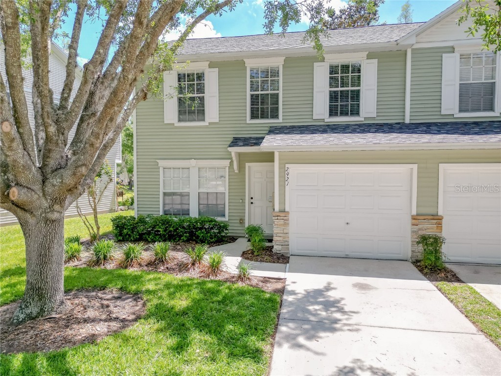 2921 Amber Oak Drive Valrico FL 33594 TB8374956 image1
