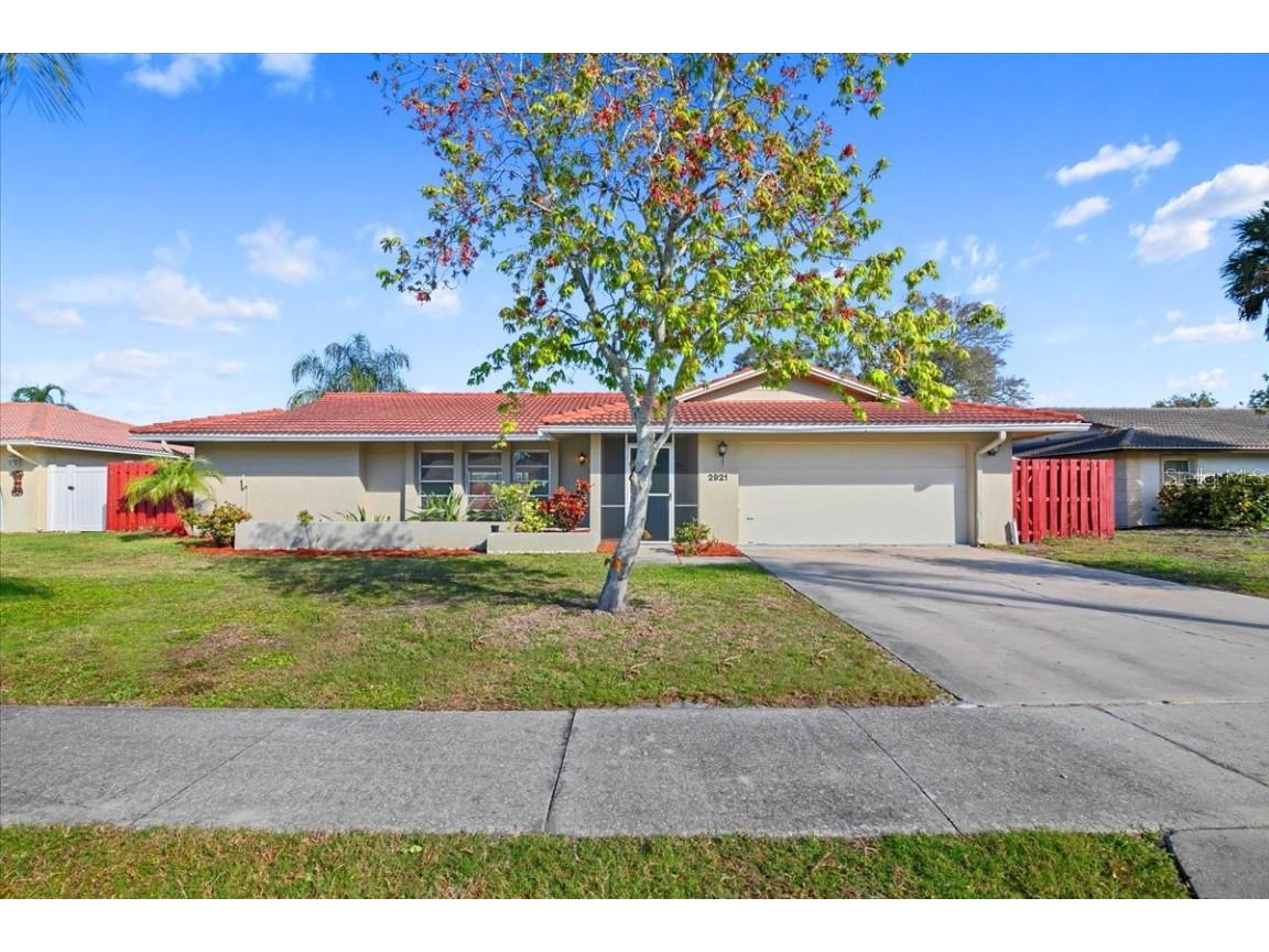 2921 Captiva Drive Sarasota FL 34231 A4591105 image1