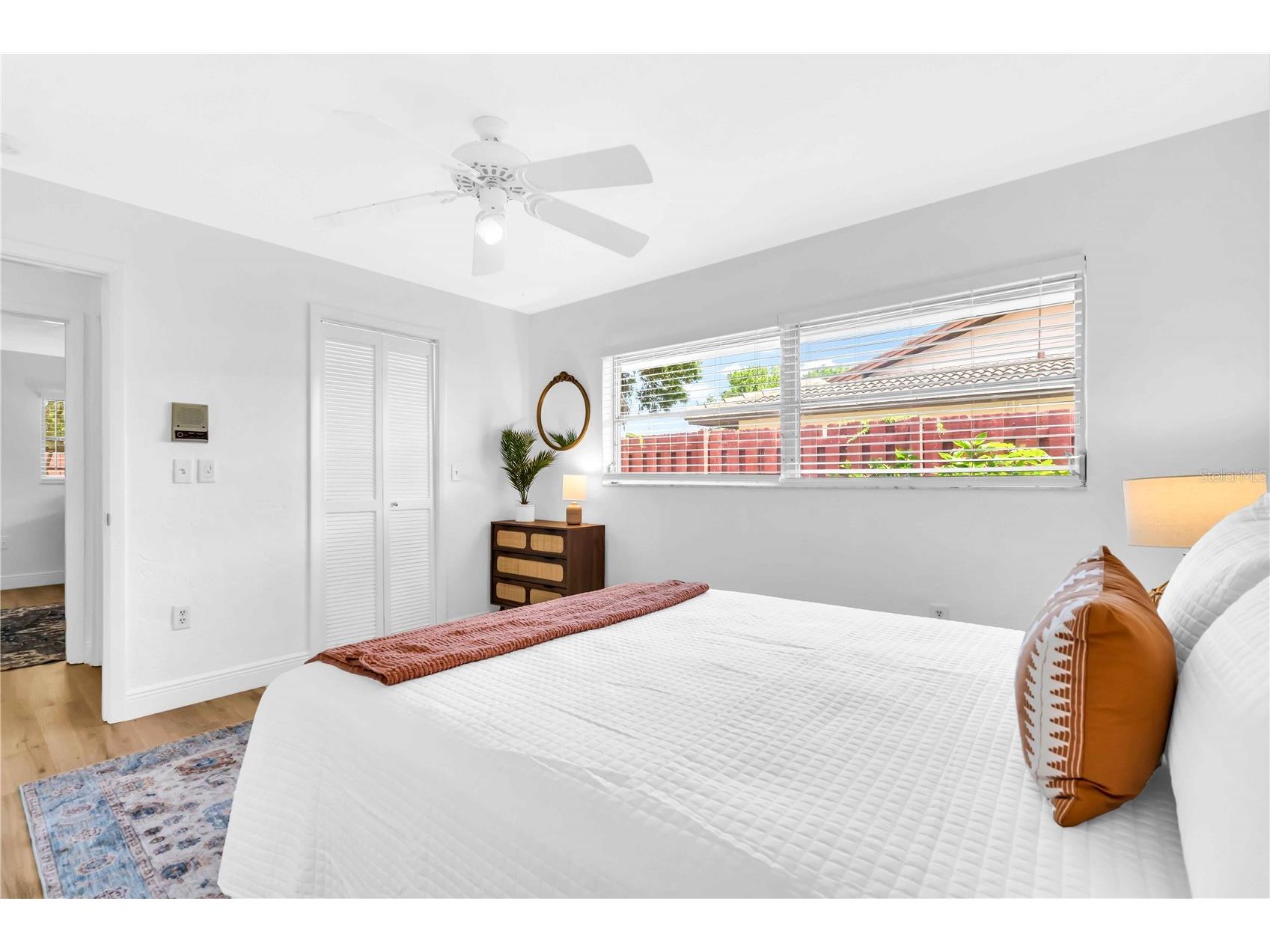 2921 Captiva Drive Sarasota FL 34231 A4641886 image33