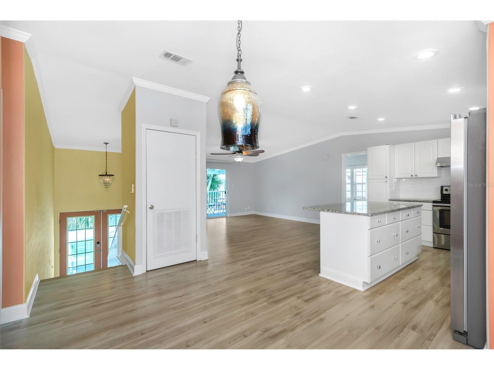 2921 Dupont Street S Gulfport FL 33707 TB8500842 image41