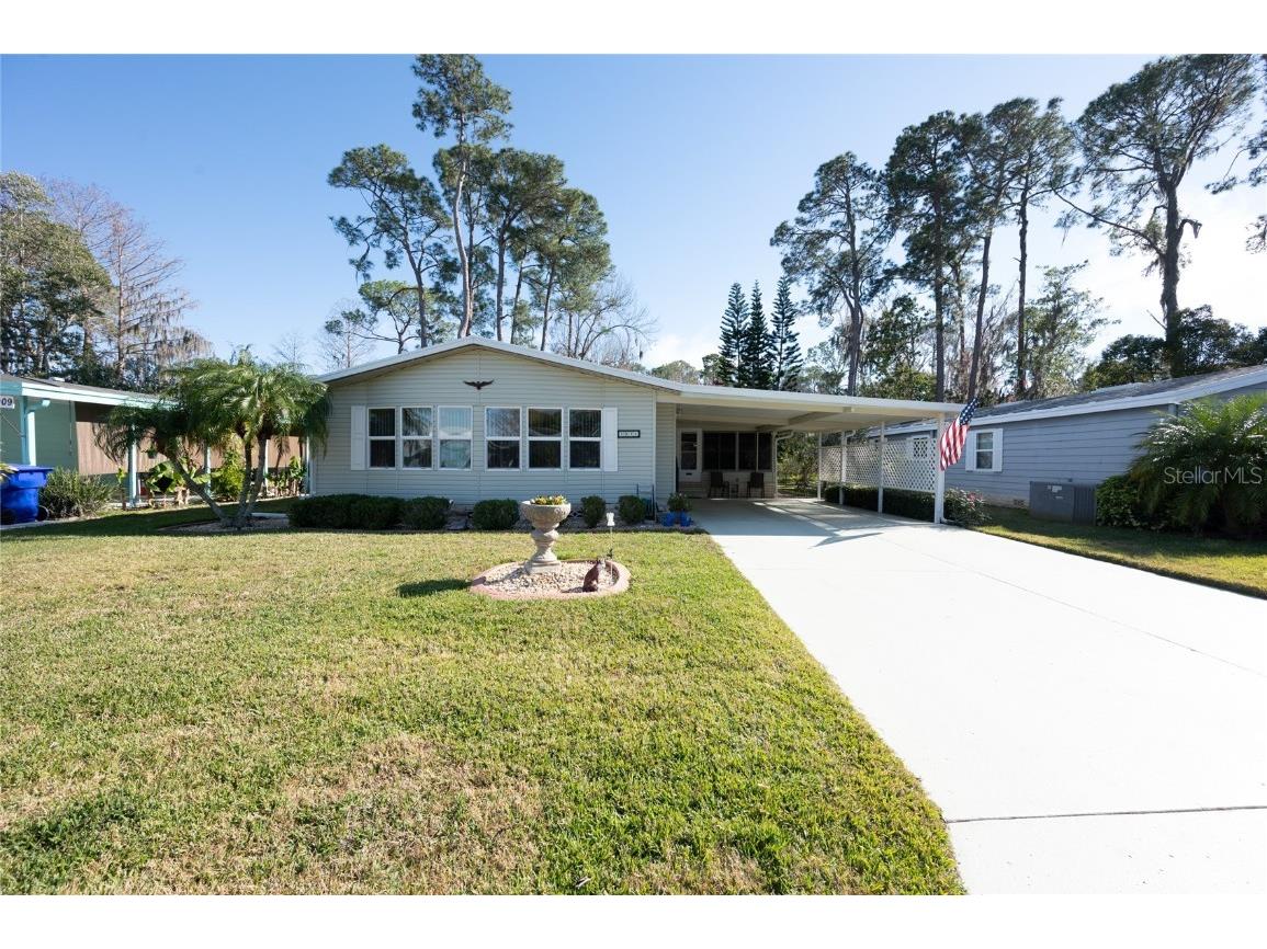 2921 Myakka River Road Tavares FL 32778 - CANAL TO LITTLE LAKE HARRIS G5077963 image1