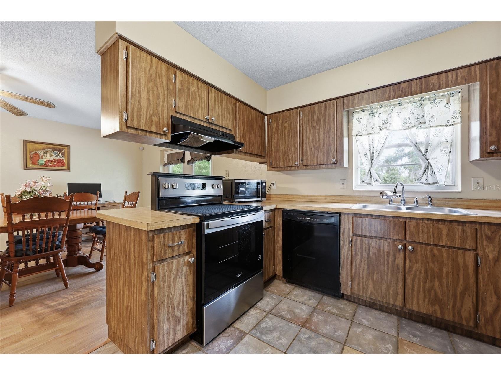 2921 NW 54th Avenue Gainesville FL 32653 GC539143 image8