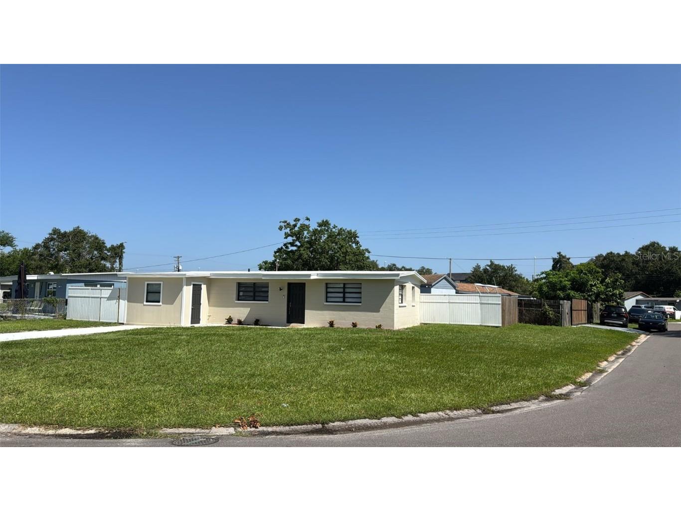 2921 Sample Loop Tampa FL 33619 TB8411298 image1