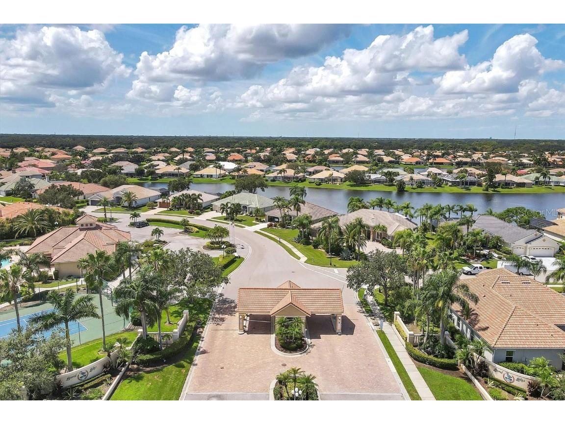 2921 Seasons Boulevard Sarasota FL 34240 A4626853 image37