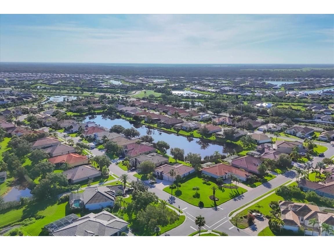 2921 Seasons Boulevard Sarasota FL 34240 A4626853 image5