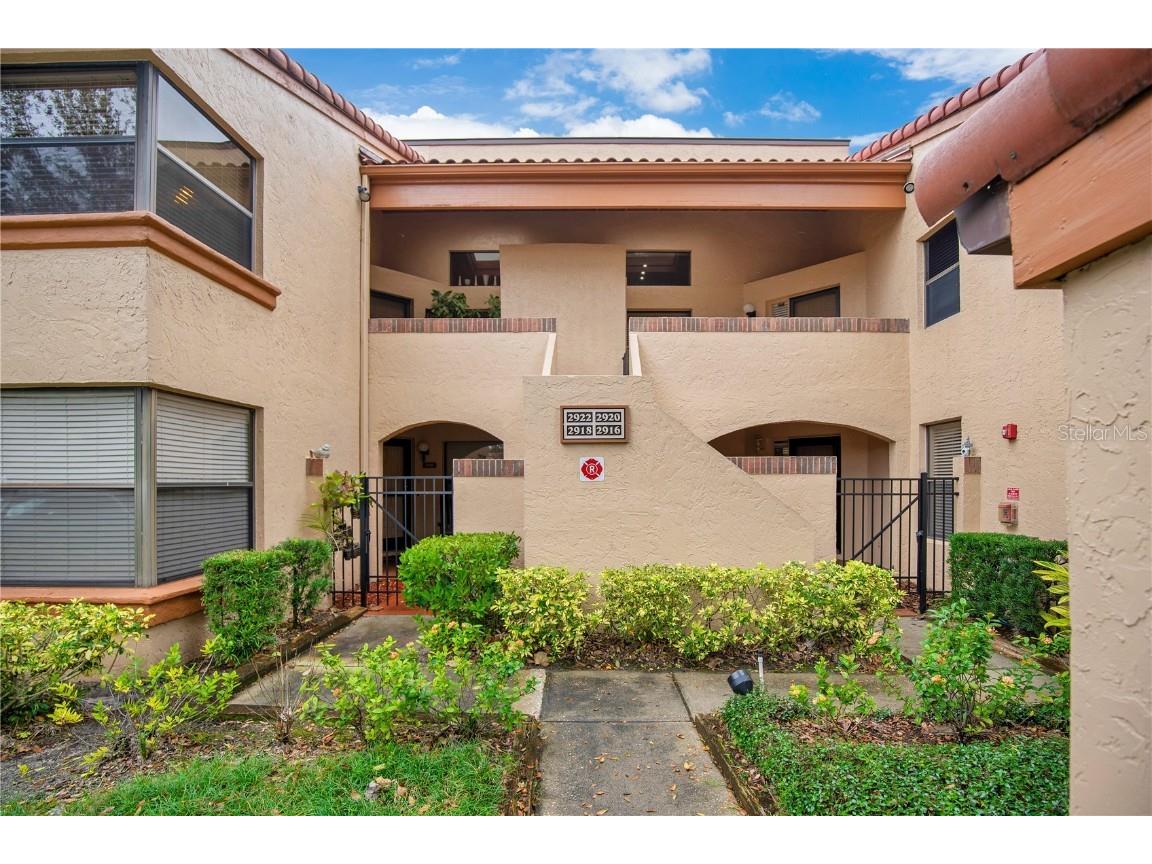 2922 Lake Pineloch Boulevard #21 Orlando FL 32806 - LAKE PINELOCH/LAKE WILLISARA O6171385 image1