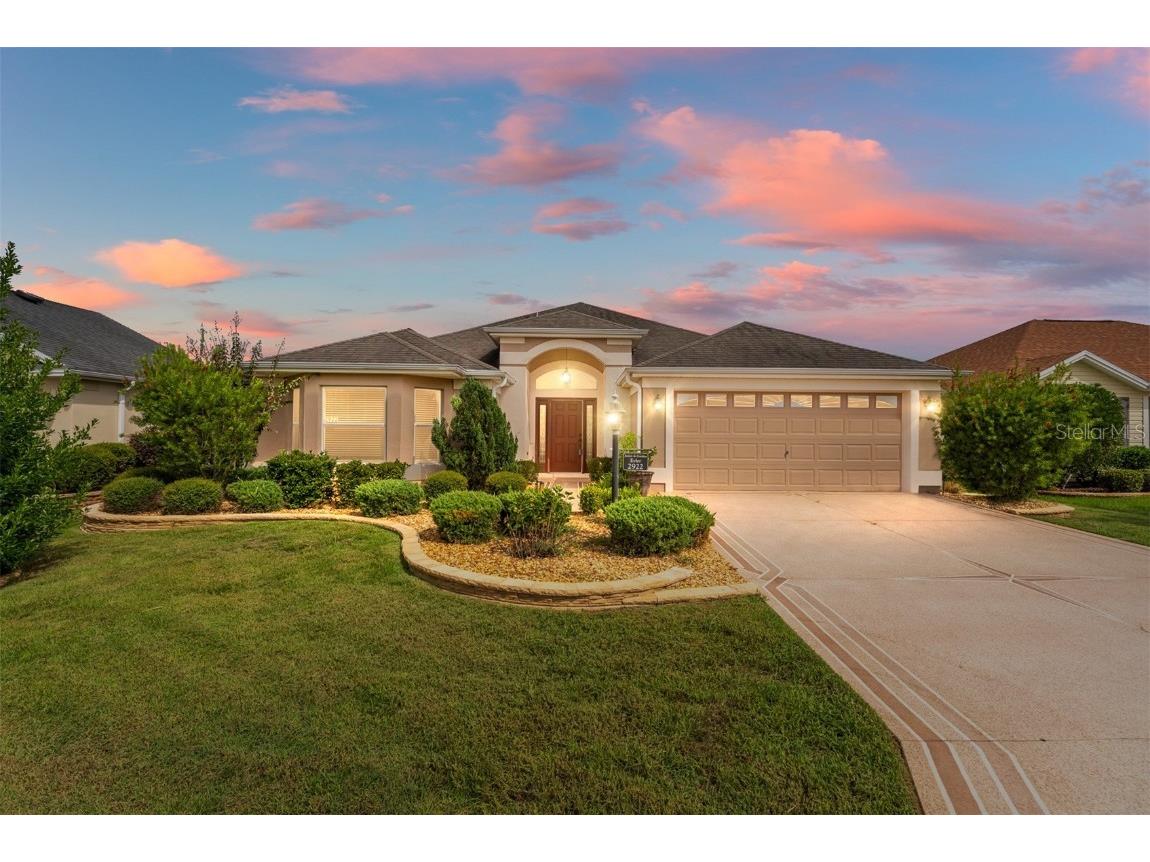 2922 Rain Lily Loop The Villages FL 32163 OM664824 image1