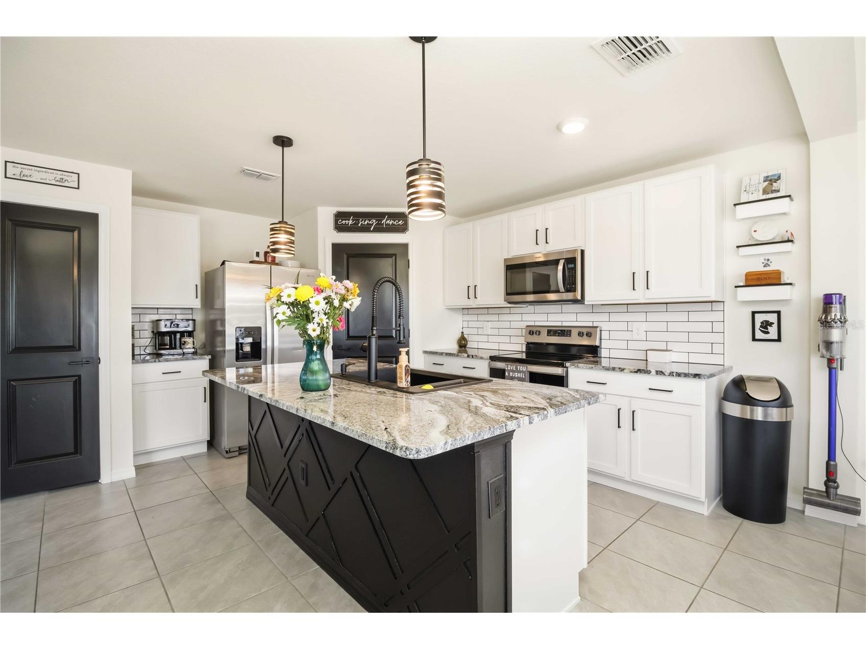 2922 Rock Sound Street Bradenton FL 34208 A4694598 image3