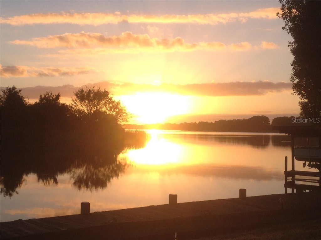 29222 Beauclaire Drive Tavares FL 32778 - LAKE BEAICLAIRE O6152341 image1