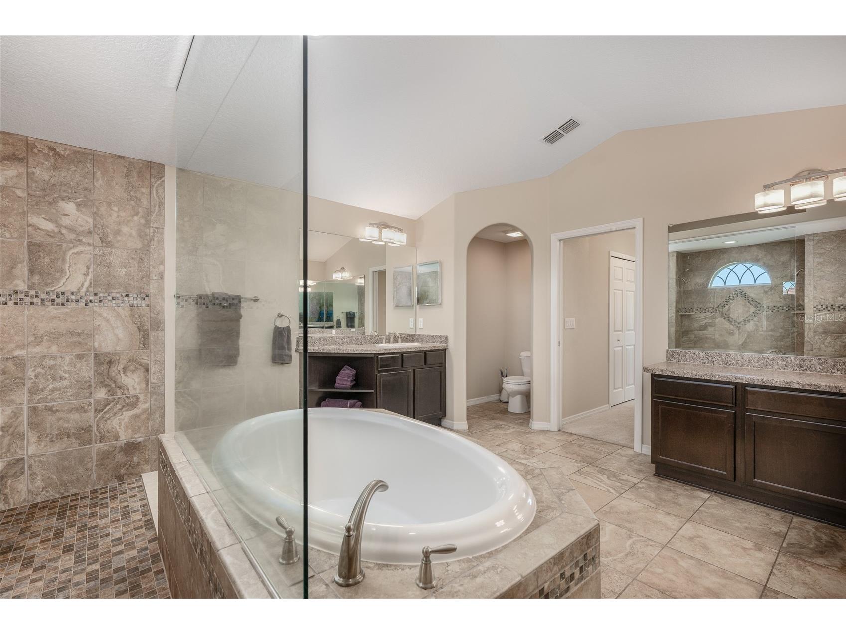 29222 Can Do Lane Tavares FL 32778 O6379362 image10