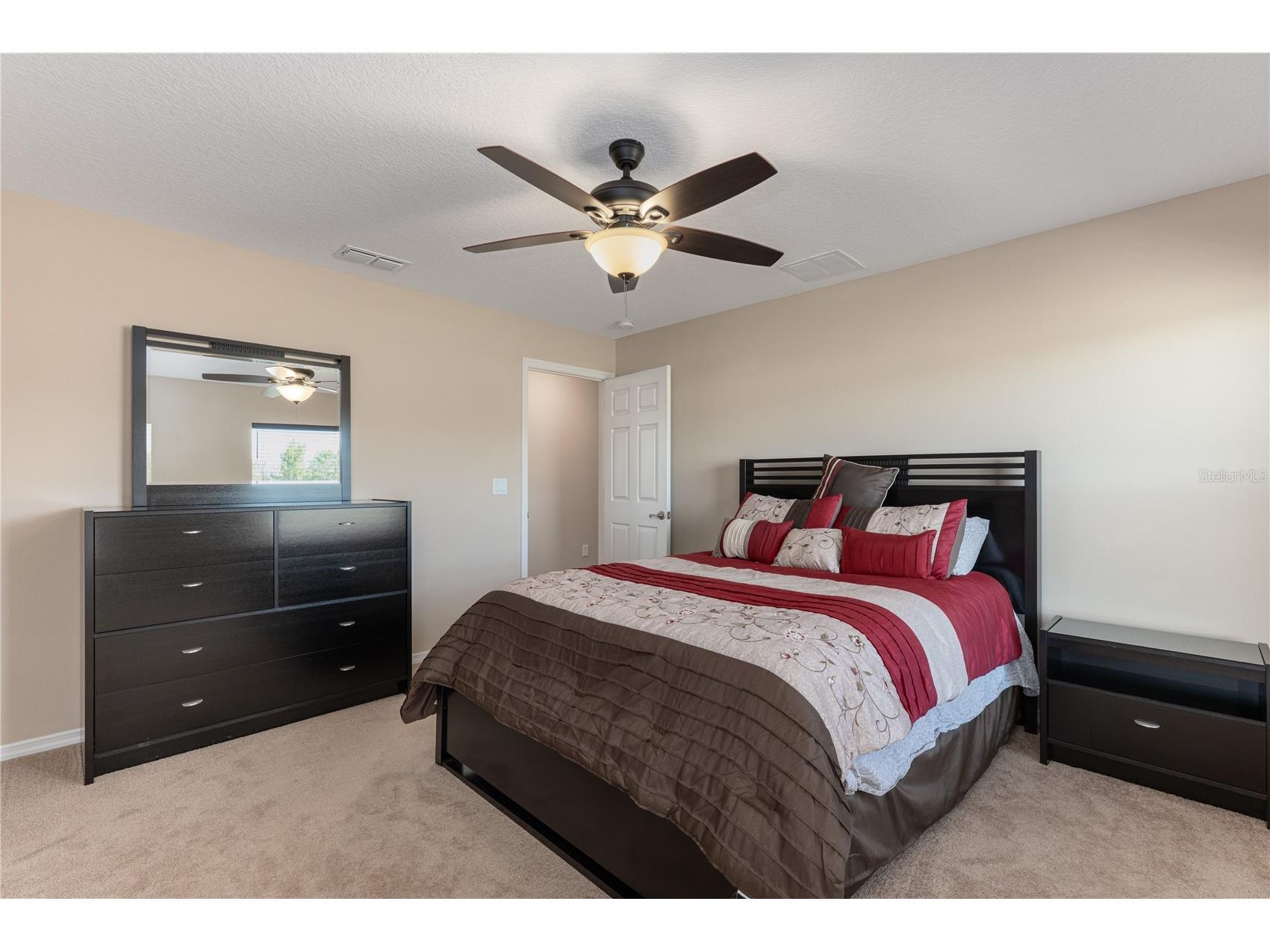 29222 Can Do Lane Tavares FL 32778 O6379362 image22
