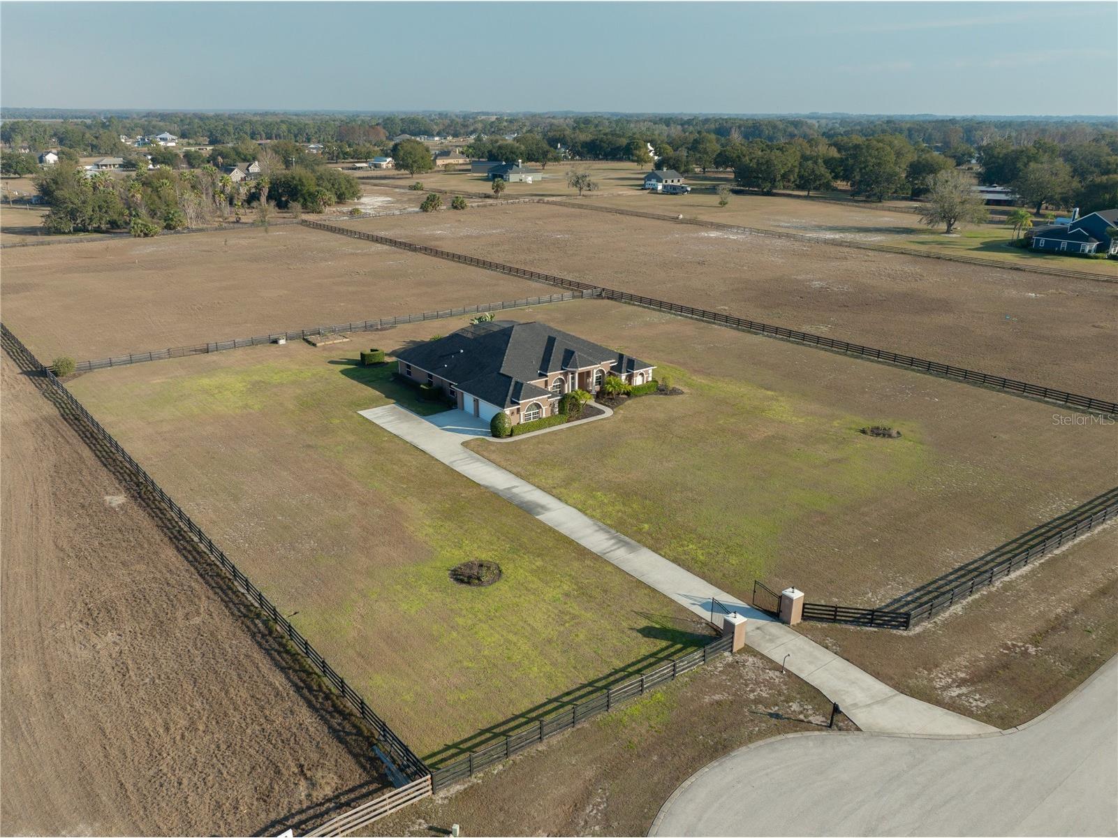 29222 Can Do Lane Tavares FL 32778 O6379362 image39