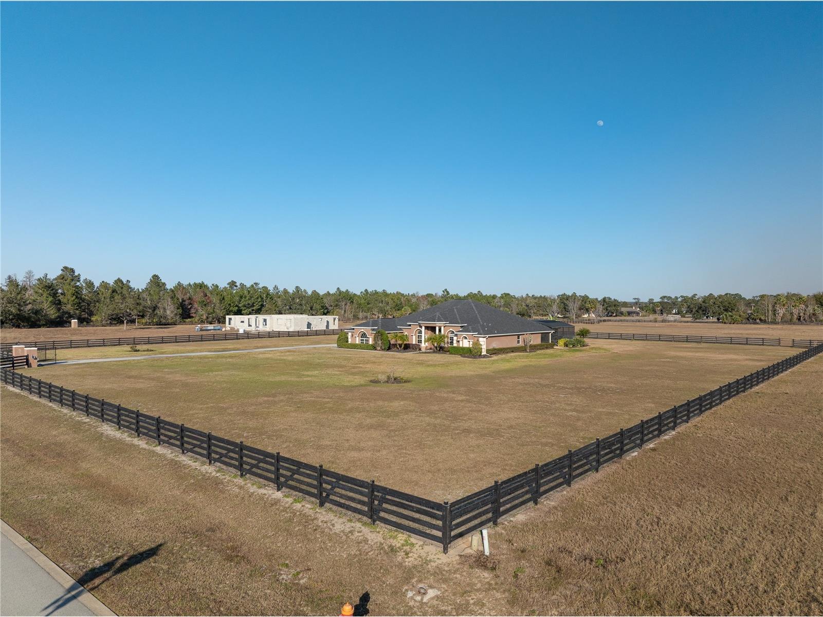 29222 Can Do Lane Tavares FL 32778 O6379362 image40