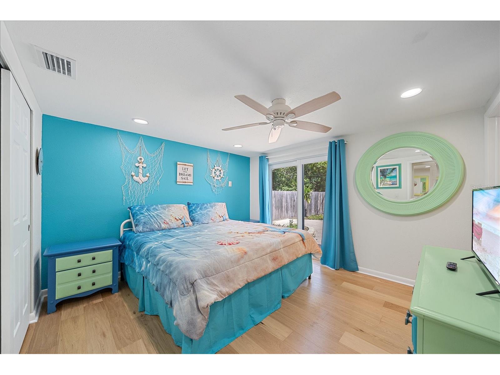 2923 Linwood Drive Sarasota FL 34232 A4698049 image19