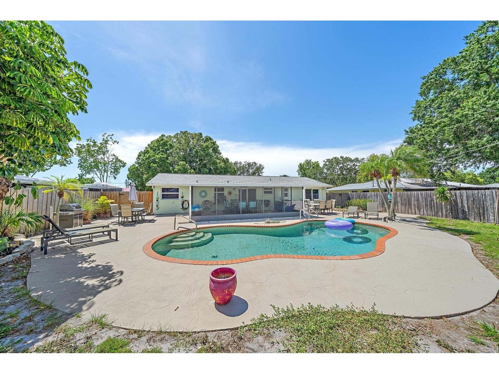 2923 Linwood Drive Sarasota FL 34232 A4698049 image28