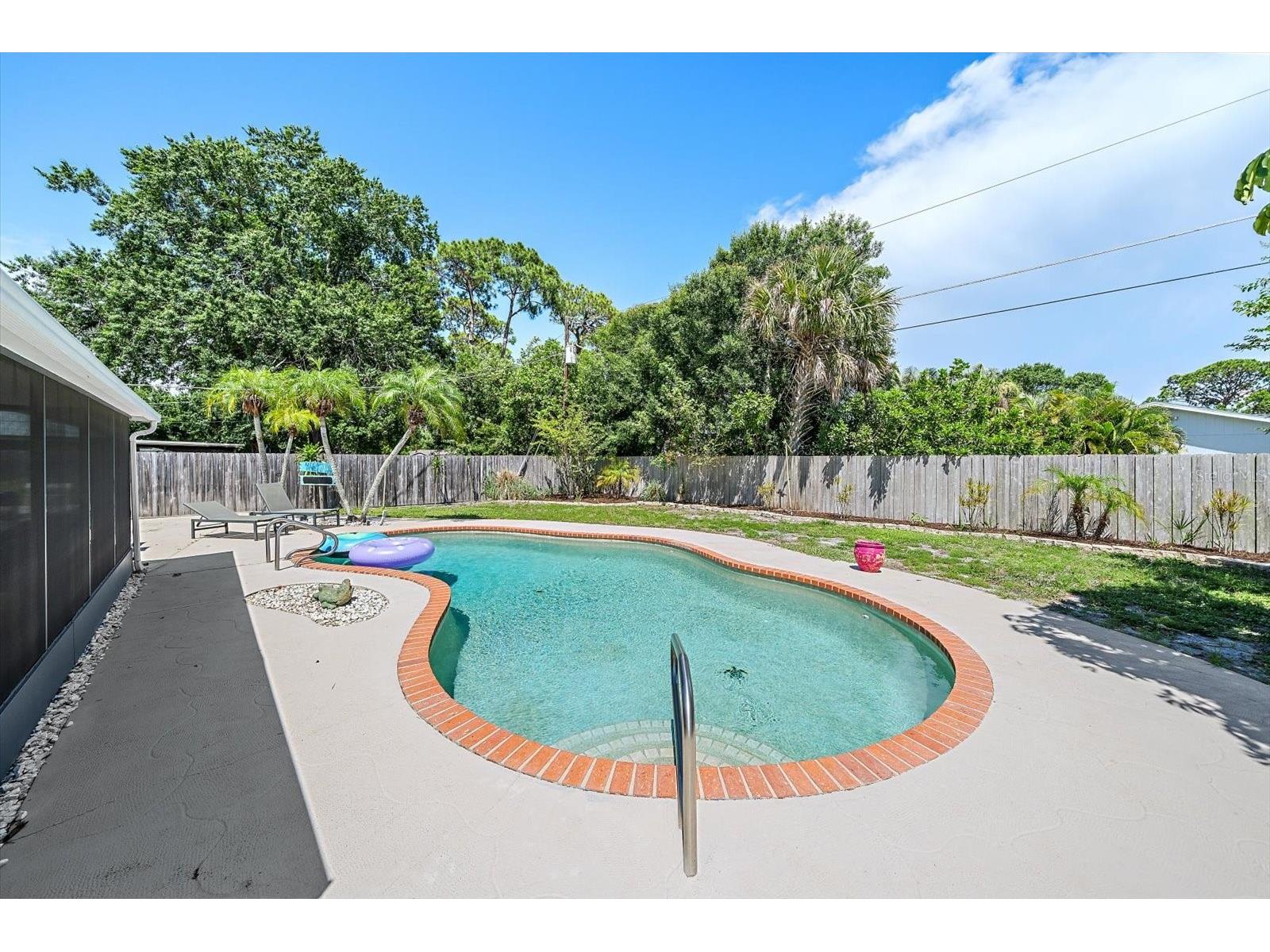 2923 Linwood Drive Sarasota FL 34232 A4698049 image29