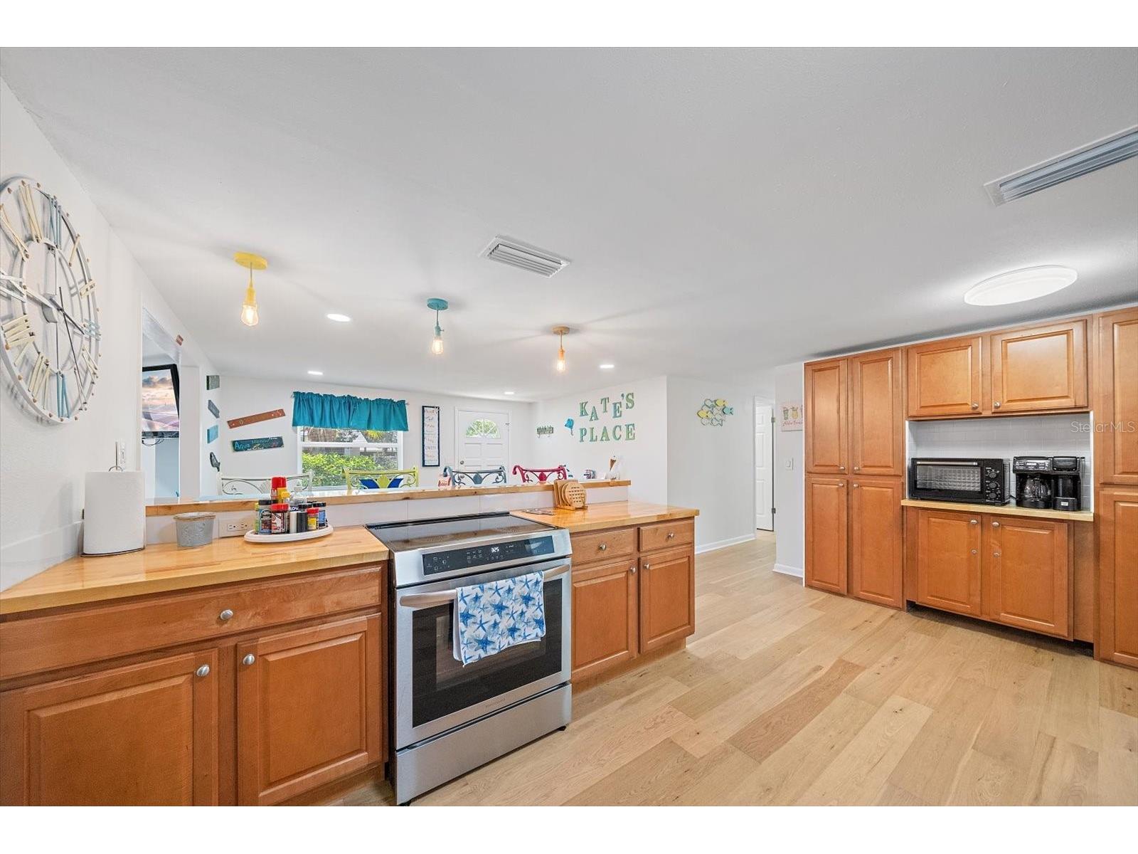 2923 Linwood Drive Sarasota FL 34232 A4698049 image4