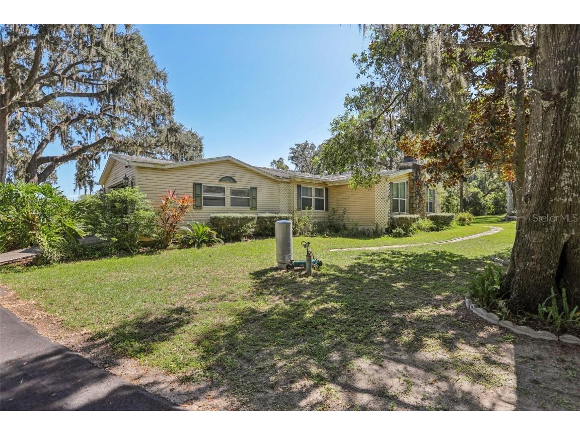 29235 Bayhead Rd Dade City FL 33523 P4935835 image2
