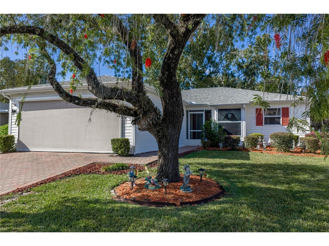 29235 Princeville Drive San Antonio FL 33576 TB8445848 image1