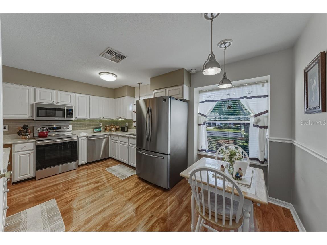 29235 Princeville Drive San Antonio FL 33576 TB8445848 image5