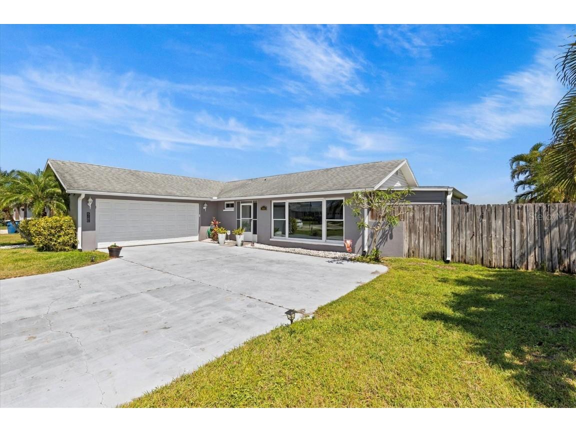 2924 Catherine Drive Clearwater FL 33759 TB8376691 image1