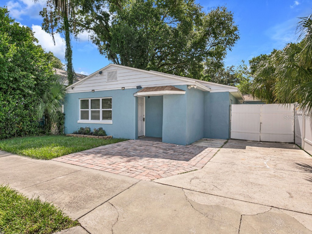 2924 N 18th Street Tampa FL 33605 O6095938 image1