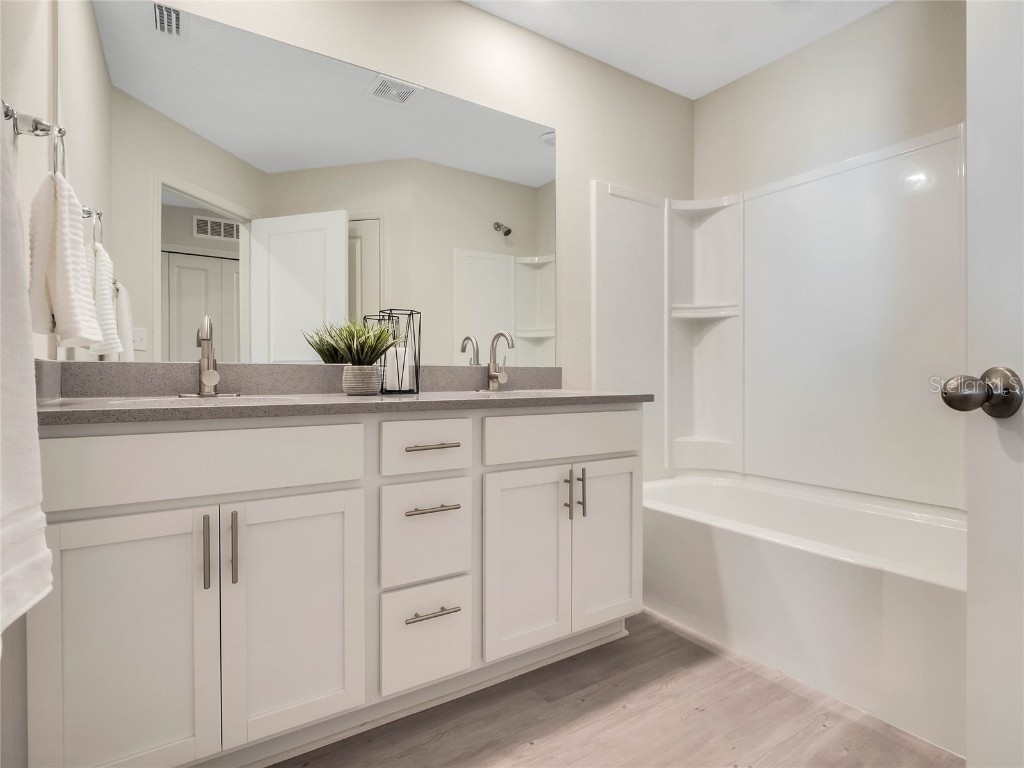 2924 Oak Park Way #33 Orlando FL 32822 O6348242 image9