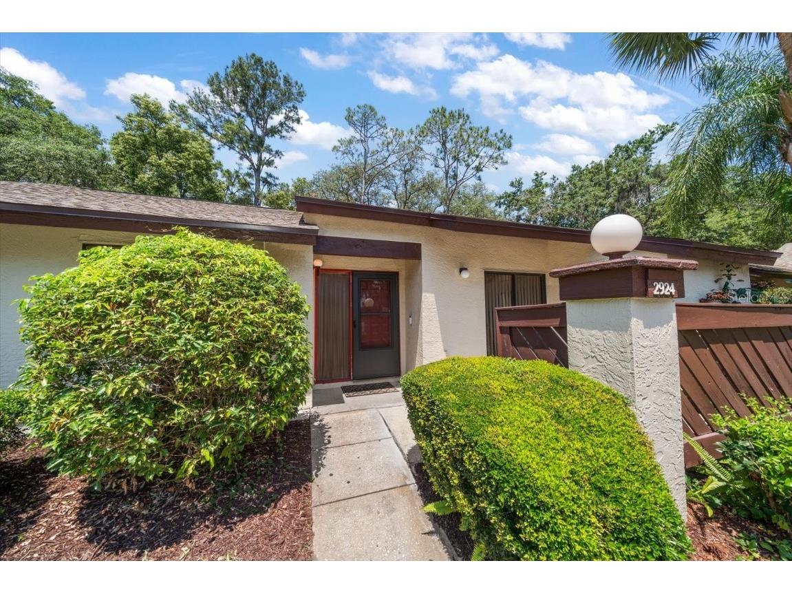 2924 Star Apple Court Palm Harbor FL 34684 U8240571 image1