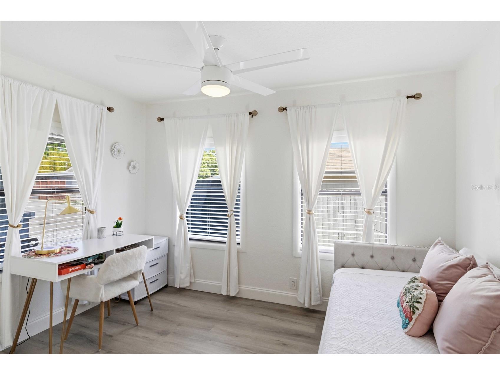 2925 24th Street N Saint Petersburg FL 33713 TB8496033 image17