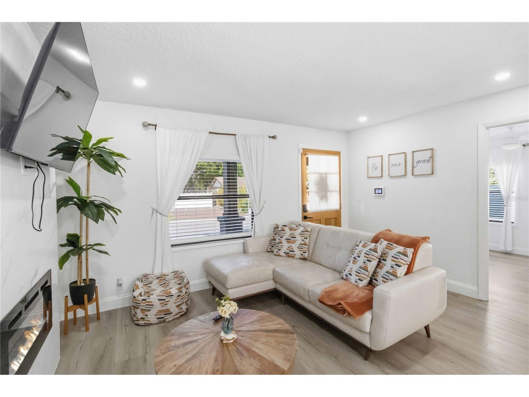 2925 24th Street N Saint Petersburg FL 33713 TB8496033 image4