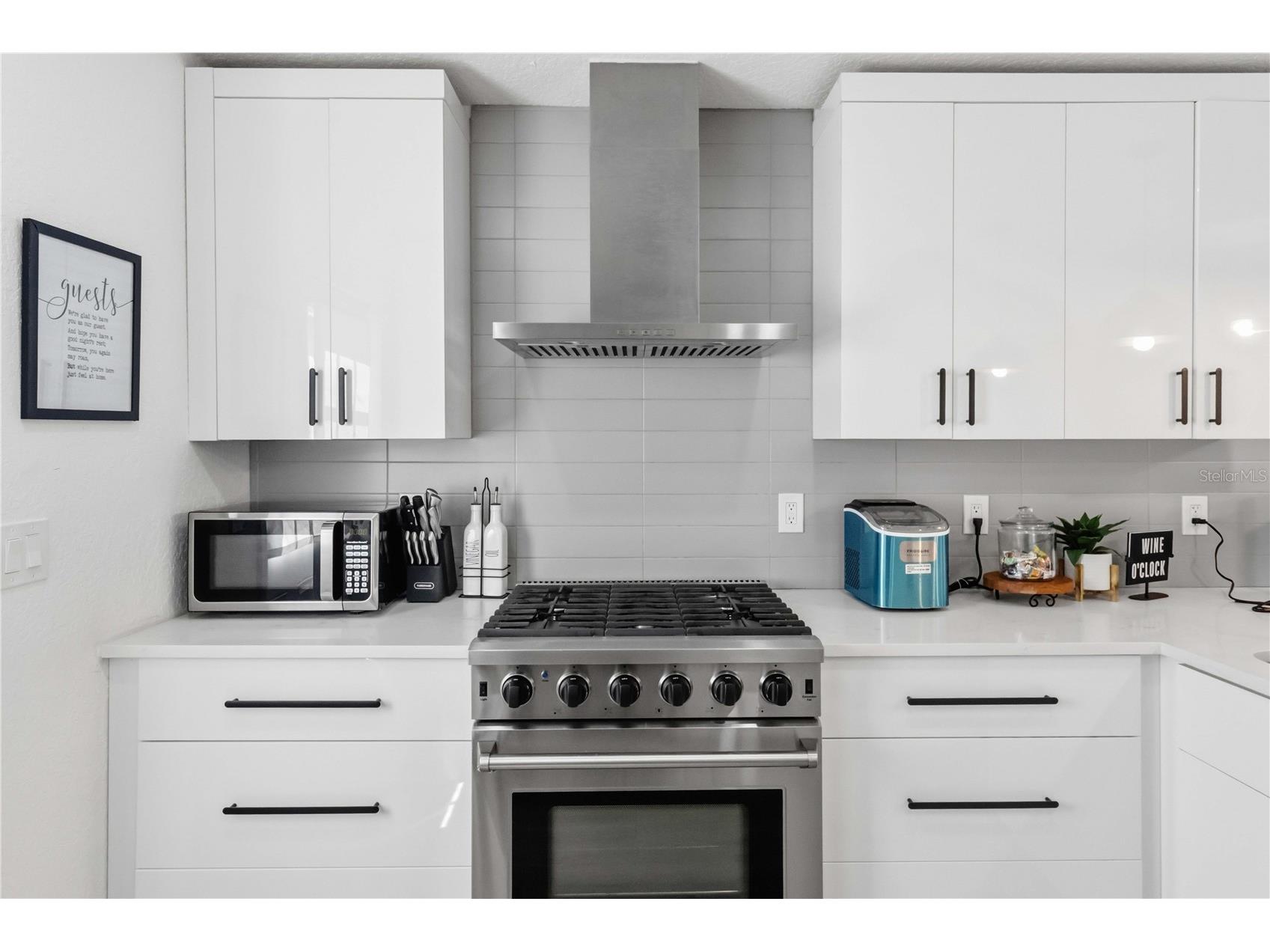 2925 24th Street N Saint Petersburg FL 33713 TB8496033 image8