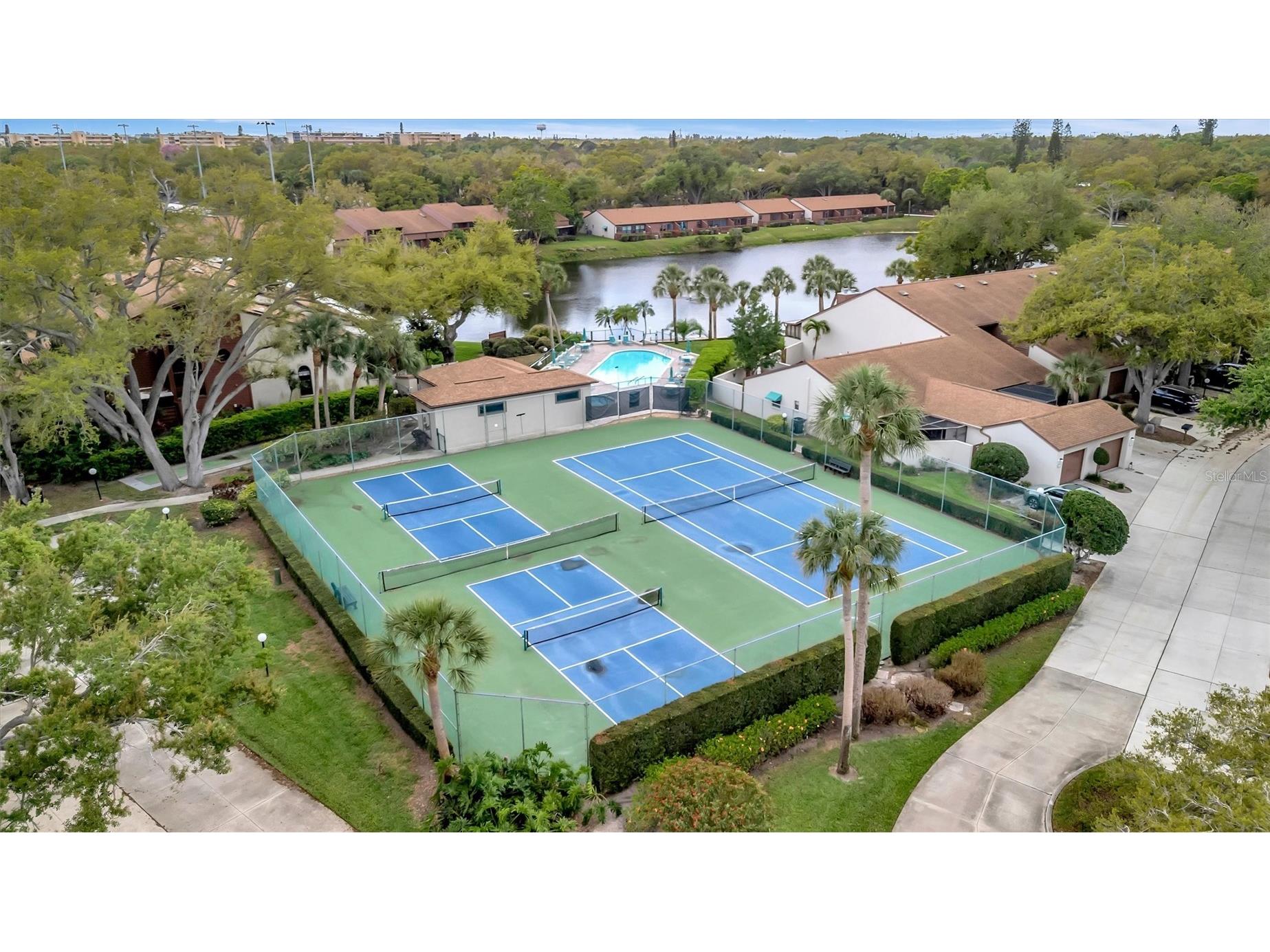 2925 Park Lake Drive #12 Bradenton FL 34209 A4695813 image36