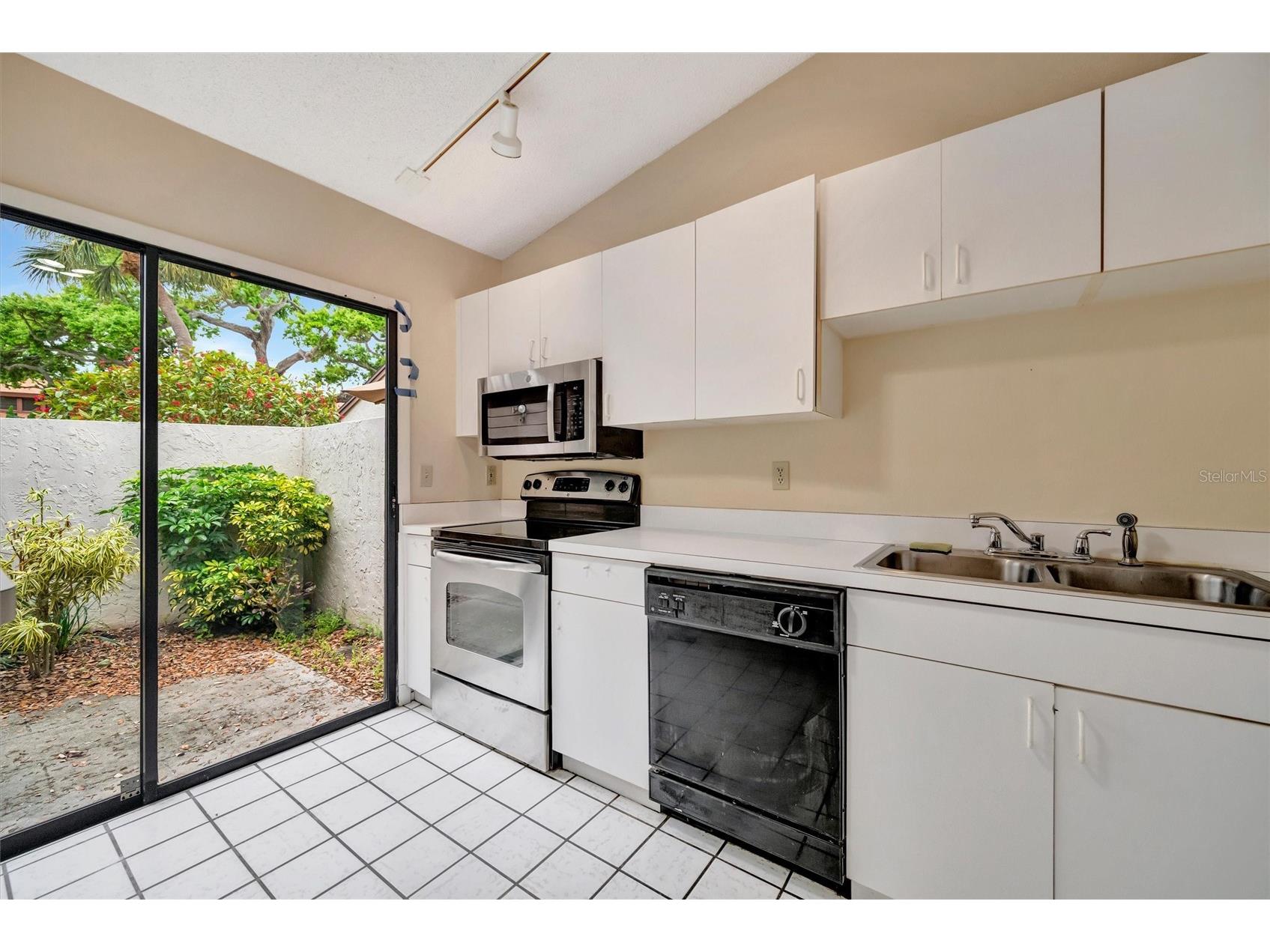 2925 Park Lake Drive #12 Bradenton FL 34209 A4695813 image7