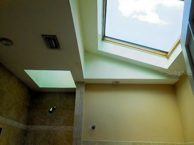 2925 W Paris Street Tampa FL 33614 TB8484168 image16