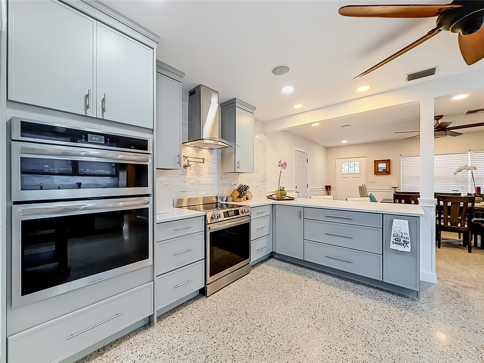 2926 28th Avenue N Saint Petersburg FL 33713 TB8524440 image23