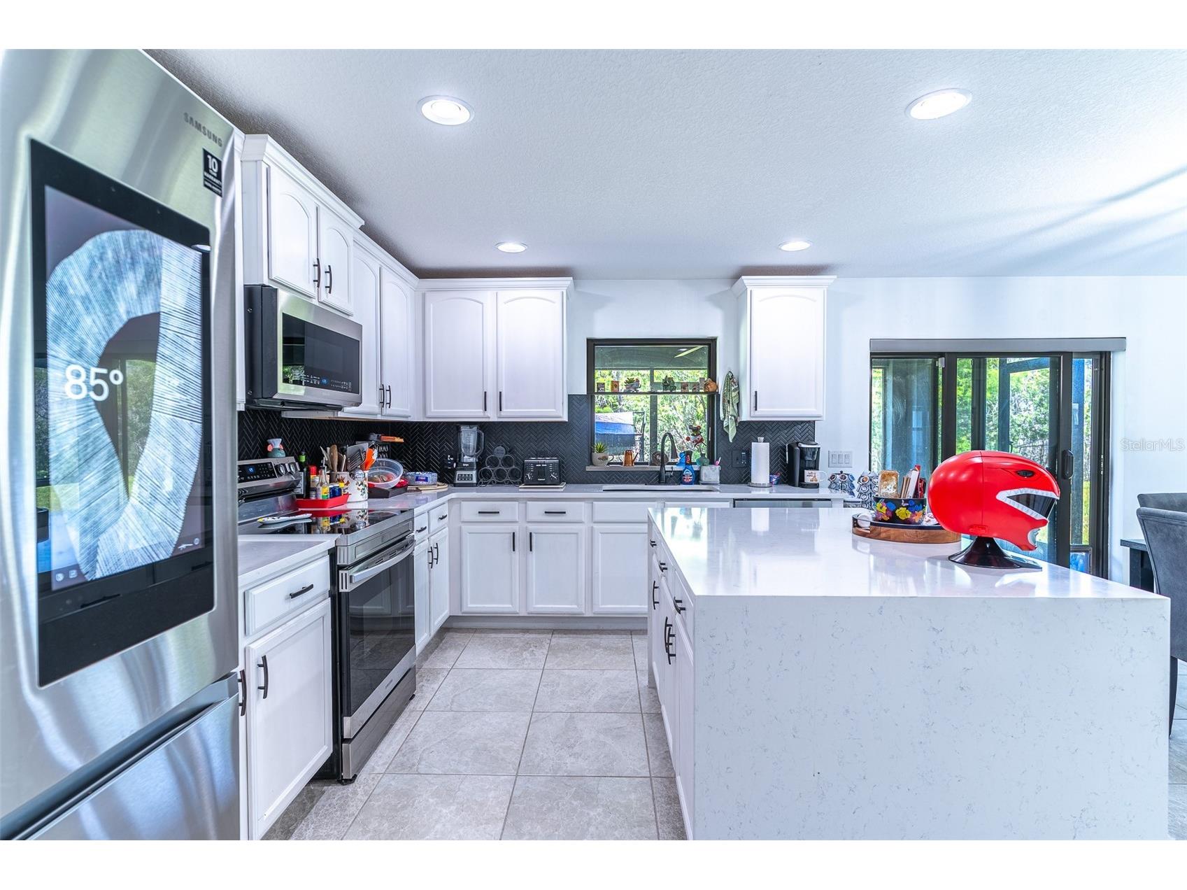 2926 Boating Boulevard Kissimmee FL 34746 - LAKE TOHO L4961656 image8