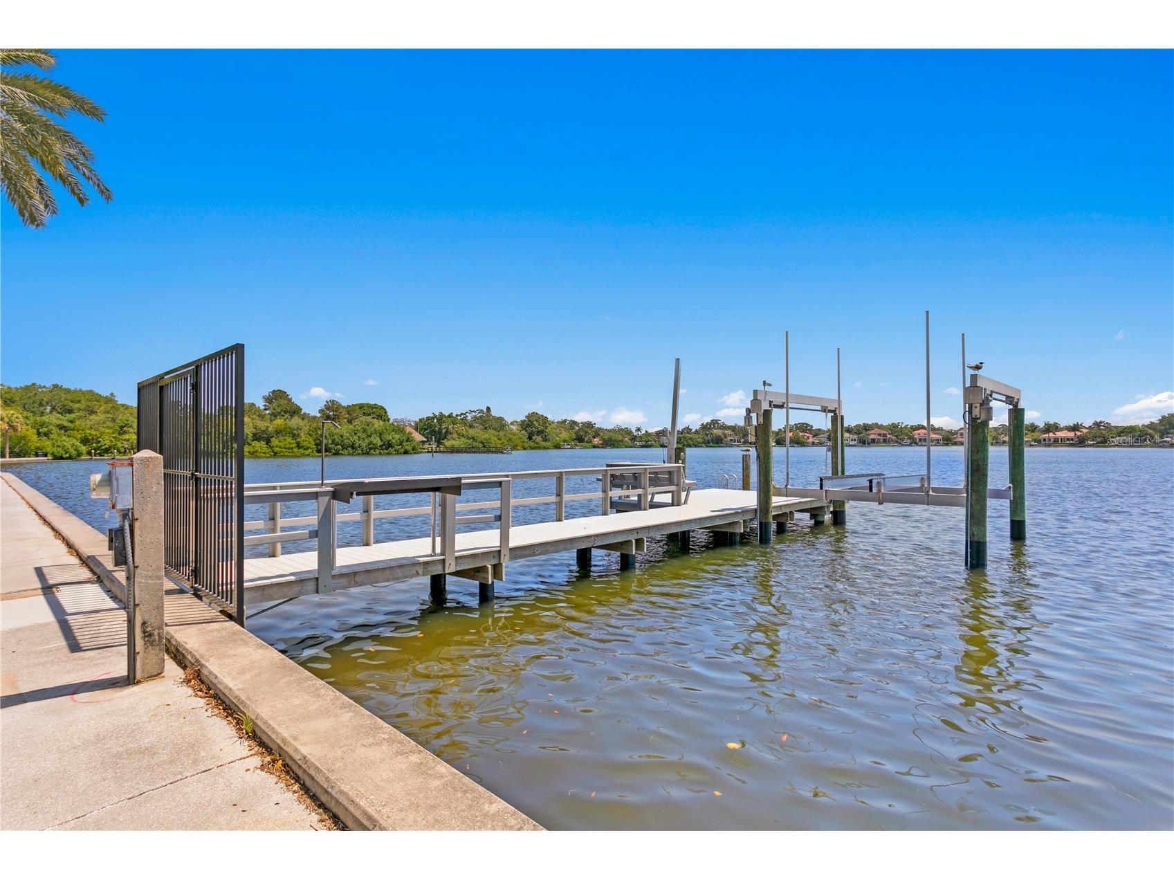 2926 Coffee Pot Boulevard NE Saint Petersburg FL 33704 - COFFEE POT BAYOU TB8509782 image4