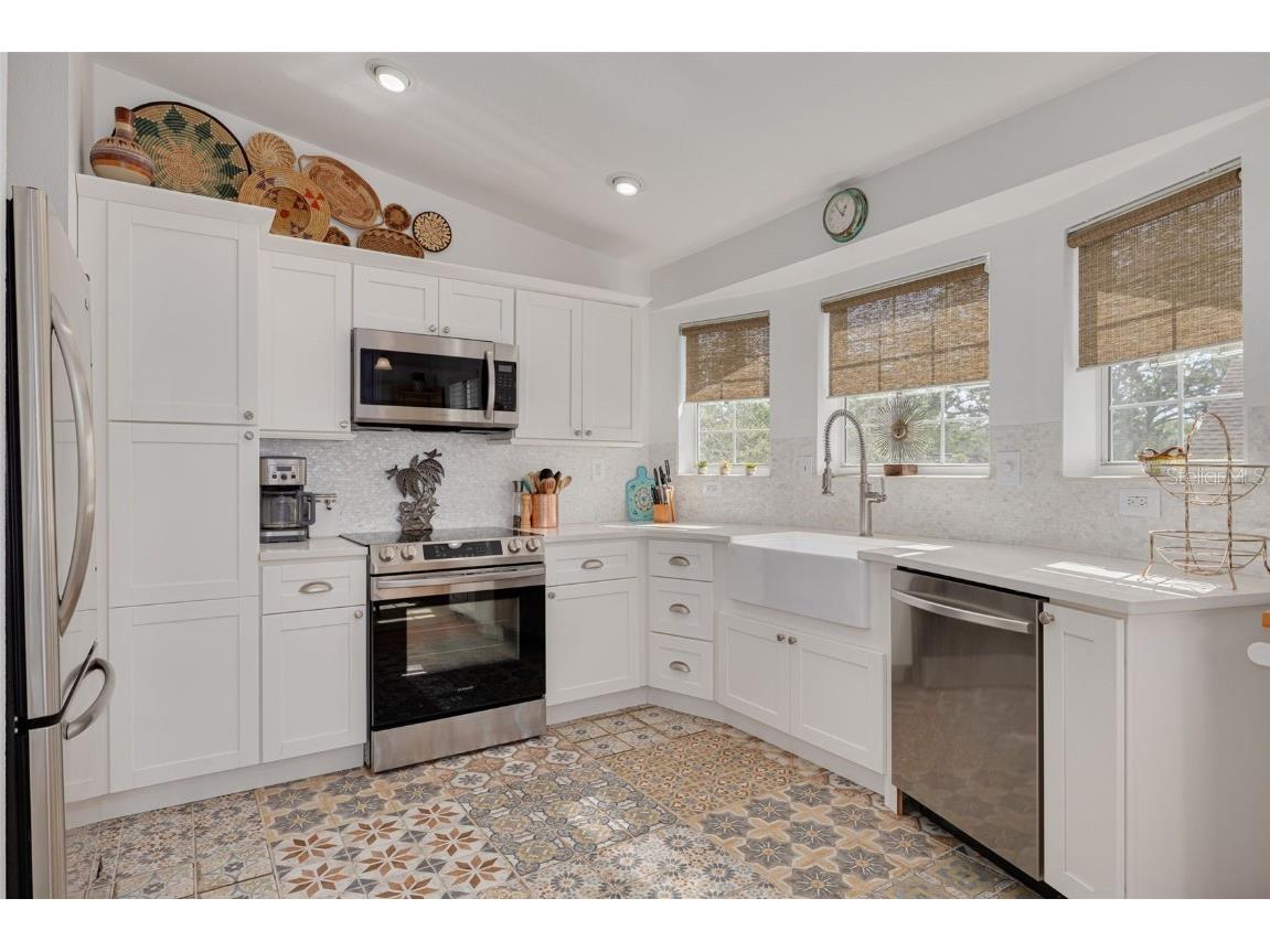 2926 Dupont Street S Gulfport FL 33707 TB8442528 image8