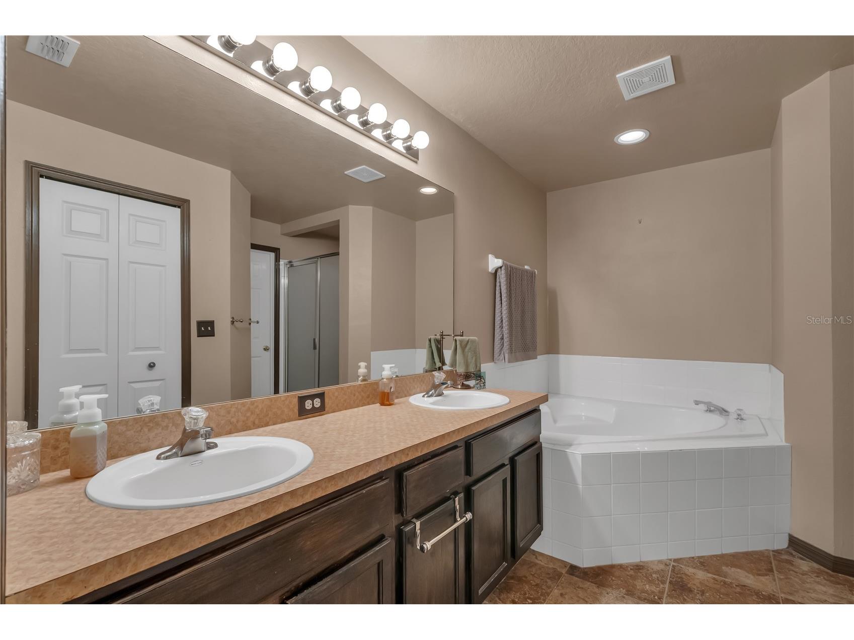 2926 Foraker Way Kissimmee FL 34758 TB8437694 image25