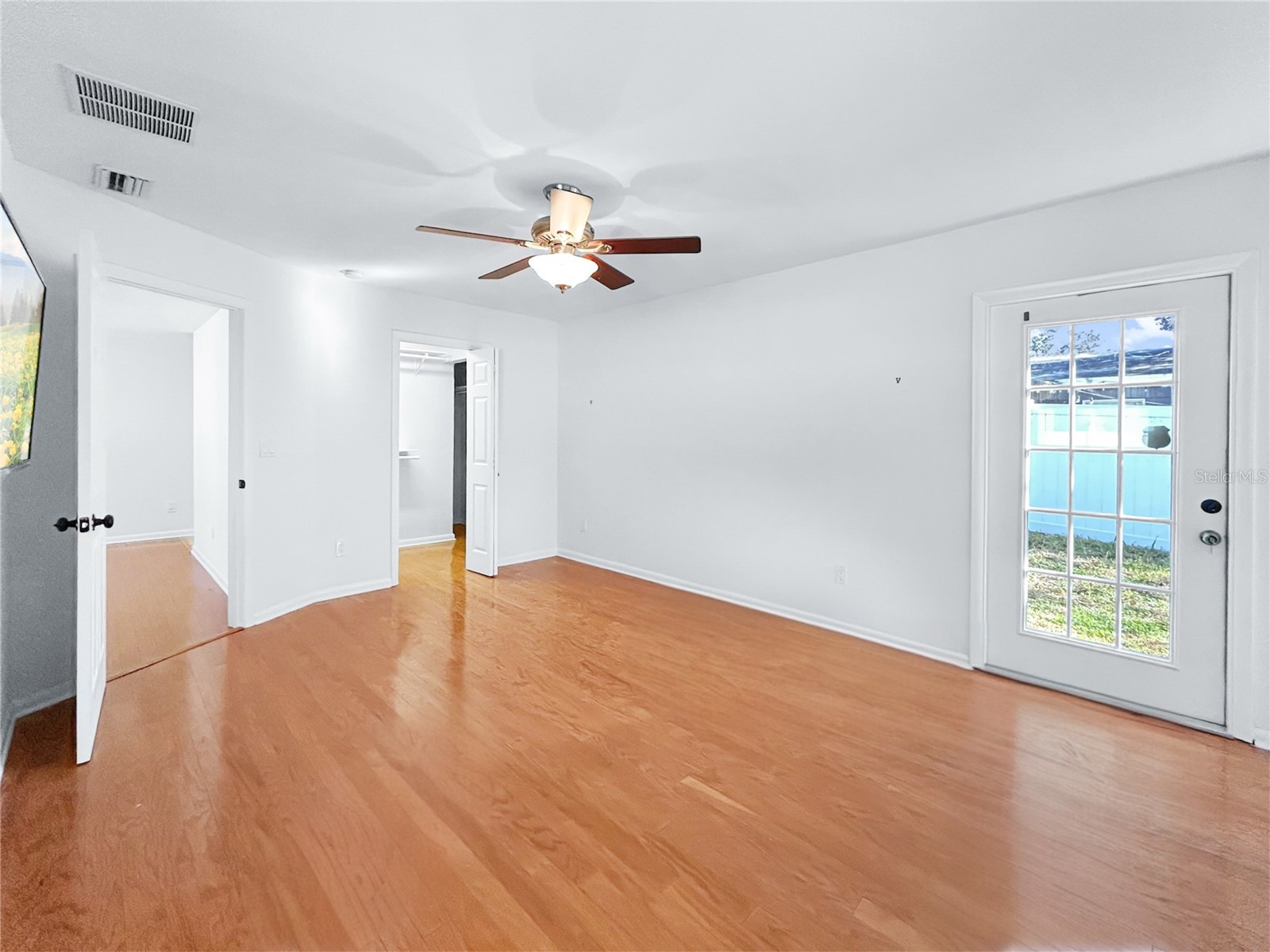 2926 W Tyson Avenue Tampa FL 33611 TB8469230 image11