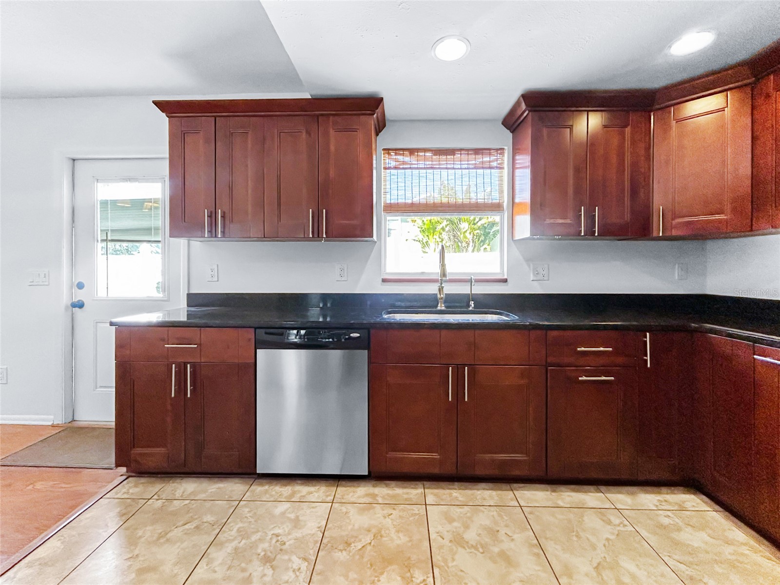 2926 W Tyson Avenue Tampa FL 33611 TB8469230 image7