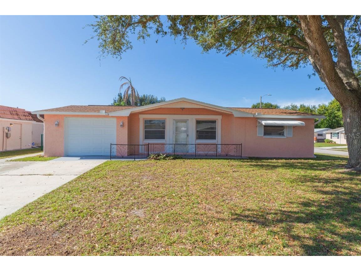 2927 Finch Drive Holiday FL 34690 U8183312 image1