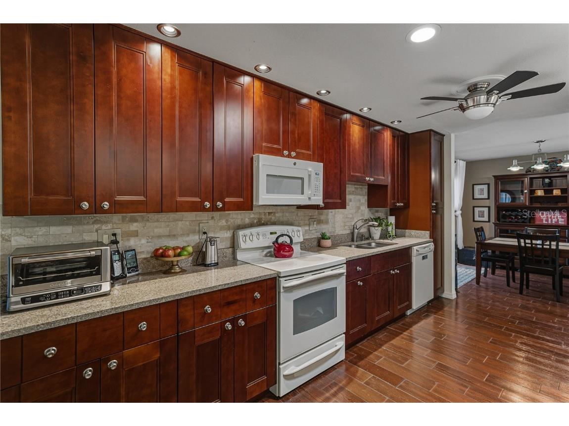 2927 Macalpin Drive S #9 Palm Harbor FL 34684 - LAKE TARPON TB8458771 image26