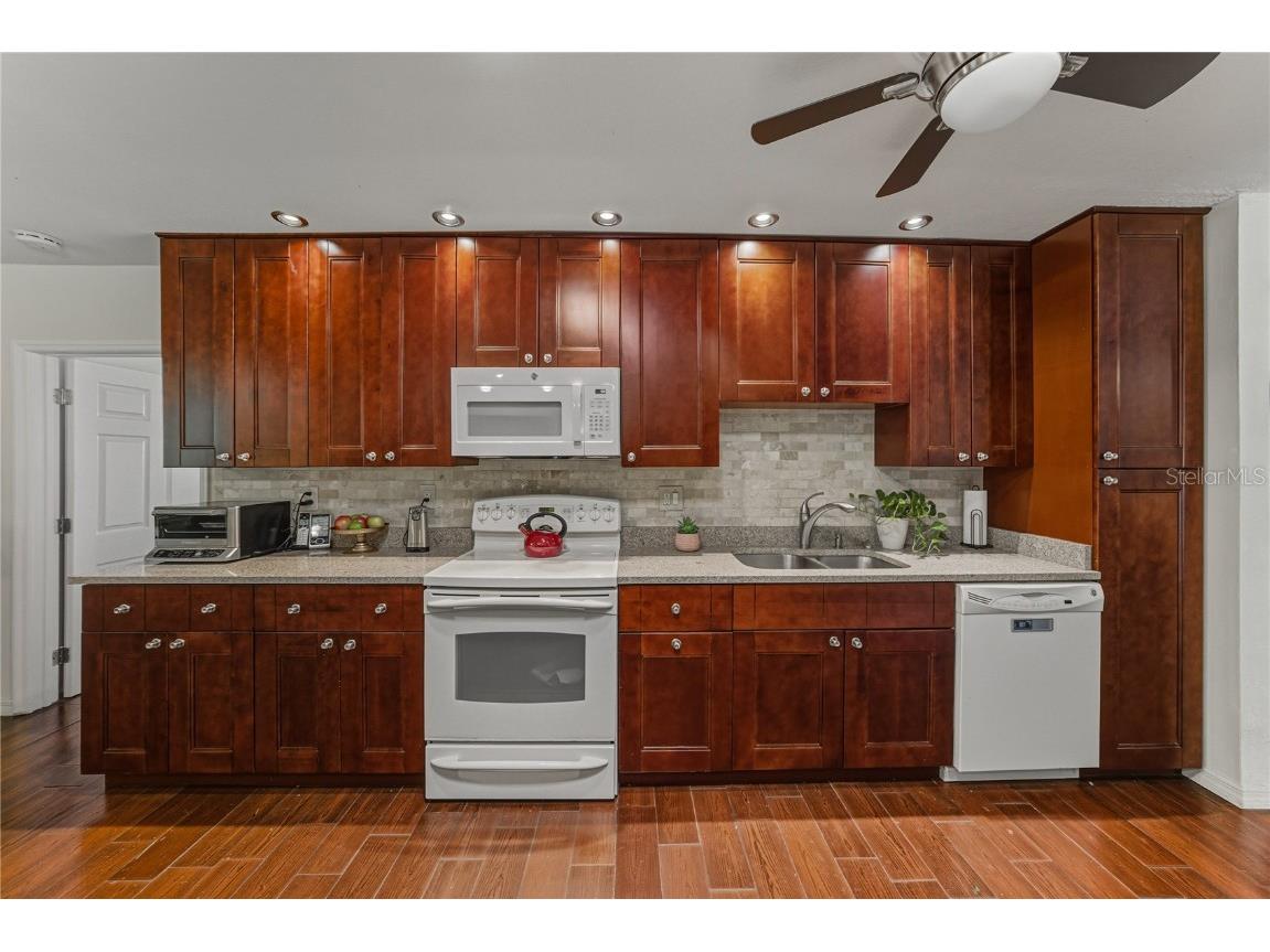 2927 Macalpin Drive S #9 Palm Harbor FL 34684 - LAKE TARPON TB8458771 image27