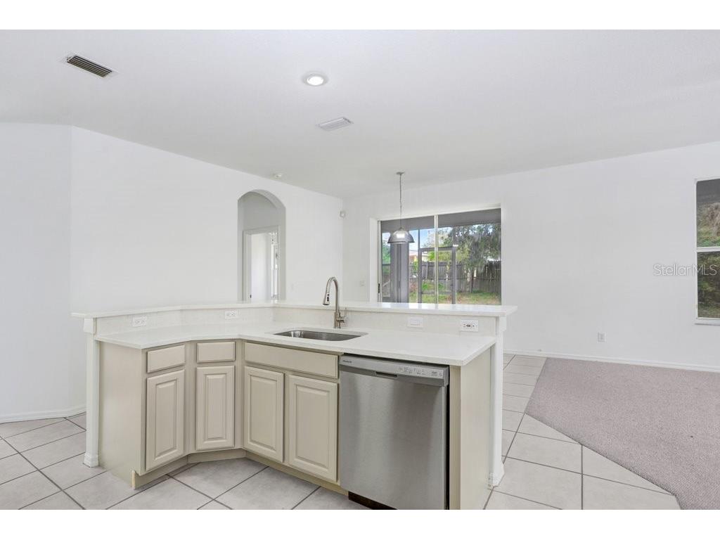 2927 Minuteman Lane Brandon FL 33511 TB8463660 image12