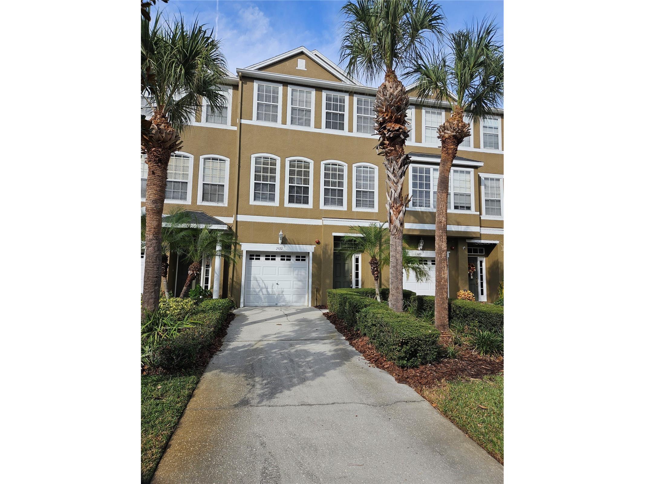 2927 Pointeview Drive Tampa FL 33611 TB8511073 image1